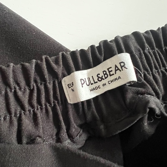 Pull & Bear Elastic Waistband Pants - Picture 2 of 2